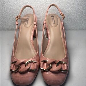Elegant Pink Slingback Heels with Chain Accent